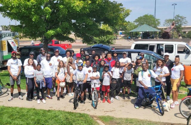 Large group photo of peer navigators